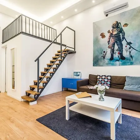 Hello Downtown - Boulevard Apartment