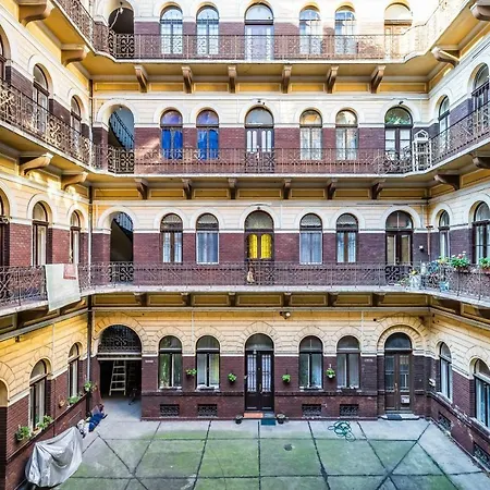 Hello Downtown - Boulevard Apartment Budapest